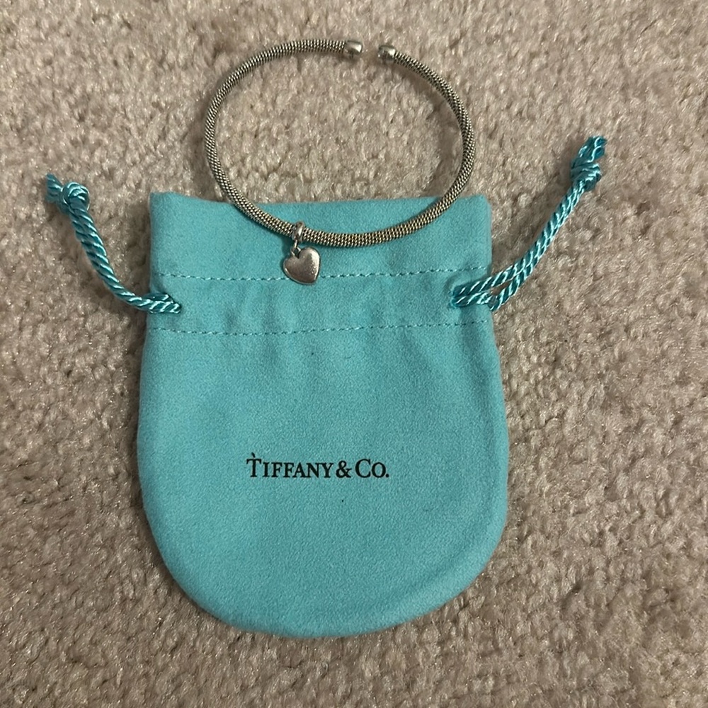 Rare Tiffany & Co Silver Dangling Heart Charm Mesh Cuff Bracelet Flexible
